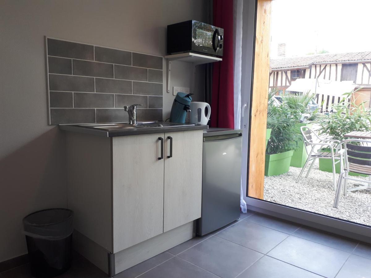 Le Studio Restauration Netflix et Jacuzzi Proche des grands lacs Montmorency-Beaufort Extérieur photo