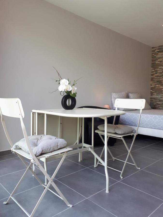 Le Studio Restauration Netflix et Jacuzzi Proche des grands lacs Montmorency-Beaufort Extérieur photo